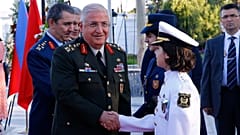 Savunma bakanı olan eski Genelkurmay Başkanı Akar'ın yerine Yaşar Güler atandı