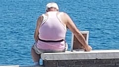 Virales Foto: Ein Witwer, ein gerahmtes Bild und das Meer