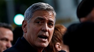 Motorbalesetet szenvedett George Clooney