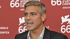 George Clooney sofre acidente em Itália
