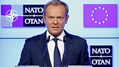 Туск: "Америка, думай о солидарности, а не о деньгах"