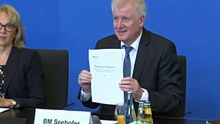 Seehofer presenta su plan maestro antiinmigración
