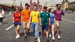 Una bandera LGTB camuflada en Rusia causa orgullo en la comunidad