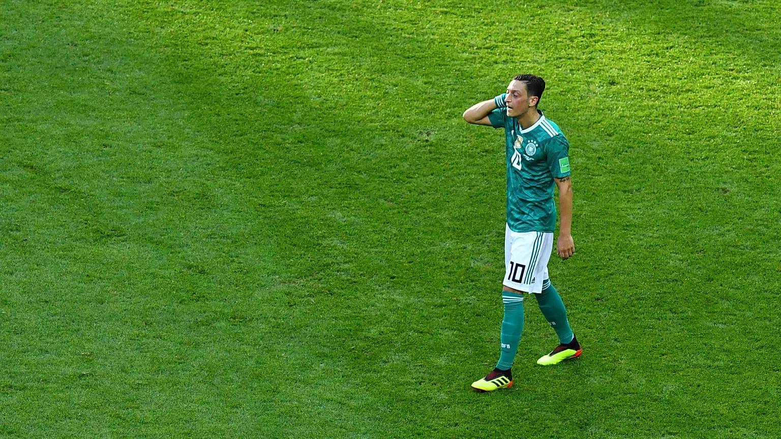 Streit um Mesut Özil: Sollen Bierhoff und Grindel ihren Hut nehmen?
