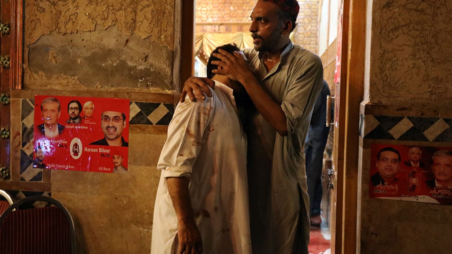 20 muertos y 65 heridos en un atentado suicida en Pakistán