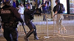 Affrontements sur les  Champs-Élysées