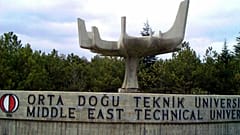ODTÜ'deki pankart nedeniyle gözaltına alınan öğrencilerden 4'ü tutuklandı.