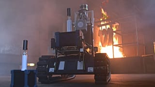 Um robô para ajudar bombeiros em incêndios
