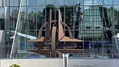 Σύνοδος ΝΑΤΟ: Να μην απομονωθεί η Ρωσία, λέει ο γγ της Συμμαχίας