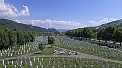 Srebrenica Anıt Mezarlığı, Bosna