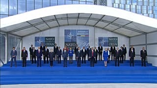 Trump NATO'da savunma harcamaları için çıtayı yükseltti