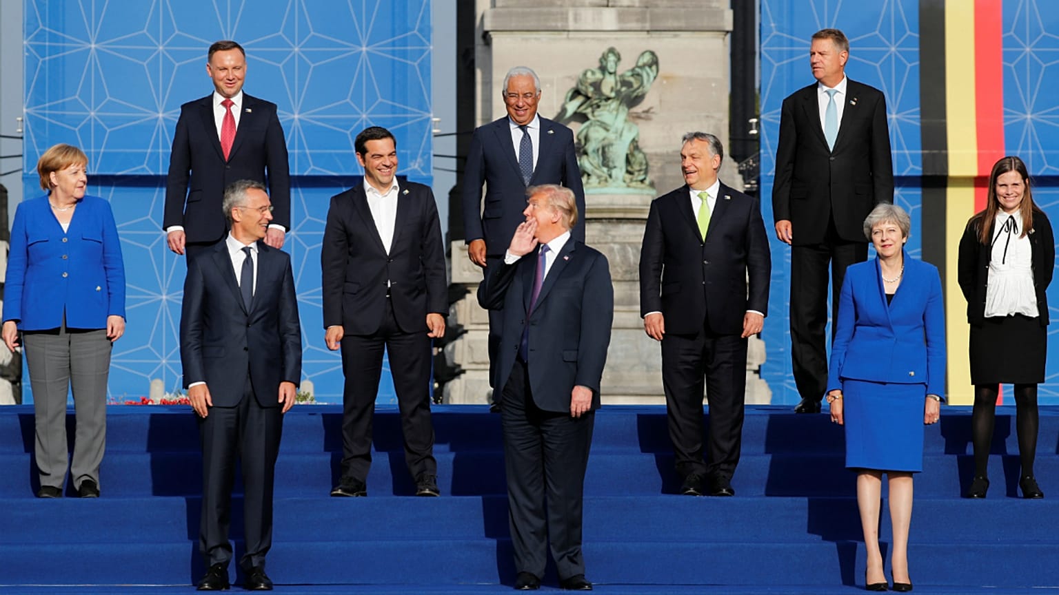 NATO: Trump duplázná a védelmi hozzájárulásokat