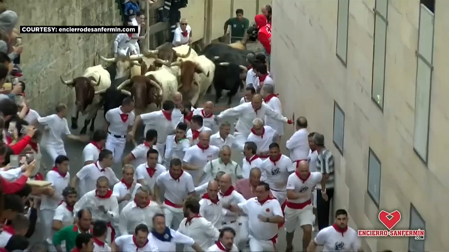 Sexto encierro al rojo vivo