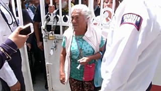 Mexicanos fazem fila para falar com López Obrador