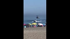 Video: Polizei-Hubschrauber verfolgt Drogenschmuggler an spanischem Strand