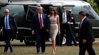 Donald Trump et Mélanie Trump arrivent en Angleterre