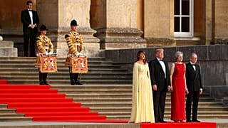 Ο Τραμπ στο Λονδίνο, οι πολίτες στους δρόμους ενάντια στον ερχομό του