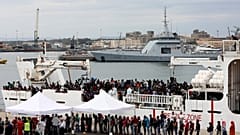 Italia, Diciotti: sbarcati i 67 migranti, decisivo l'intervento di Mattarella