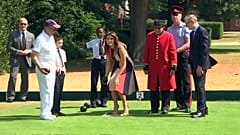 Melania Trump spielt Bowls