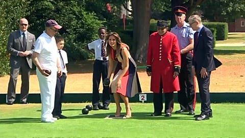 Melania Trump spielt Bowls