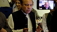 Pakistan eski başbakanı Şerif ülkeye geri dönüşünün ardından tutuklandı