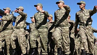 "Bedelli askerlik ya meclis yoluyla ya da kararname ile çıkacak"