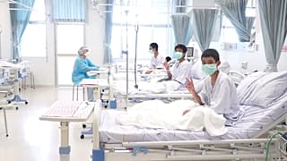 Csütörtökön hazamehetnek a thai fiúk
