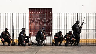 Nikaragua'da protestocuların kurduğu barikatlara operasyon