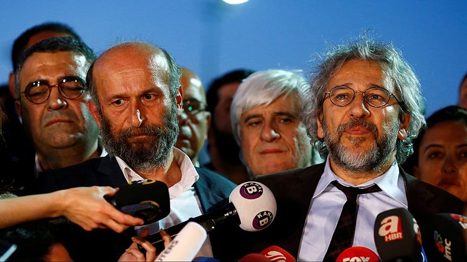 MİT TIR'ları davasında yargılanan gazeteci Erdem Gül'e beraat