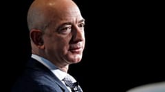 Jeff Bezos se convierte en el hombre más rico de la historia moderna