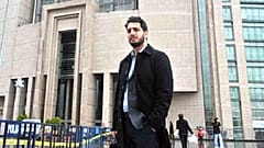 Deniz Yücel'in avukatı Veysel Ok'u yargılayan hakim davadan çekildi.