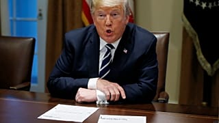 Trump: Helsinki'de dilim sürçtü, aslında tam aksini kast etmiştim"