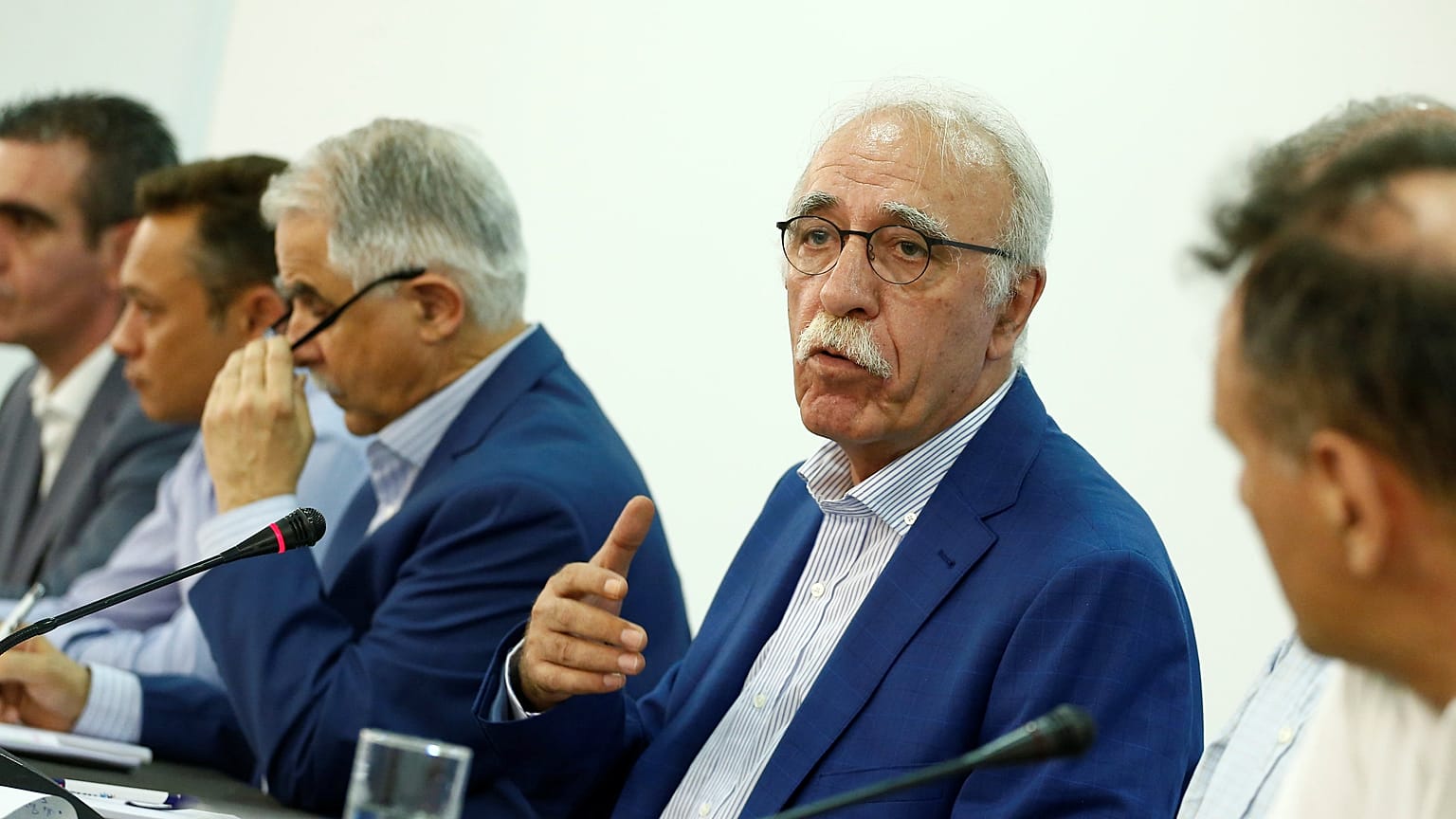 Griechischer Migrationsminister: "2000 Anträge für Familiennachzug bewilligt"