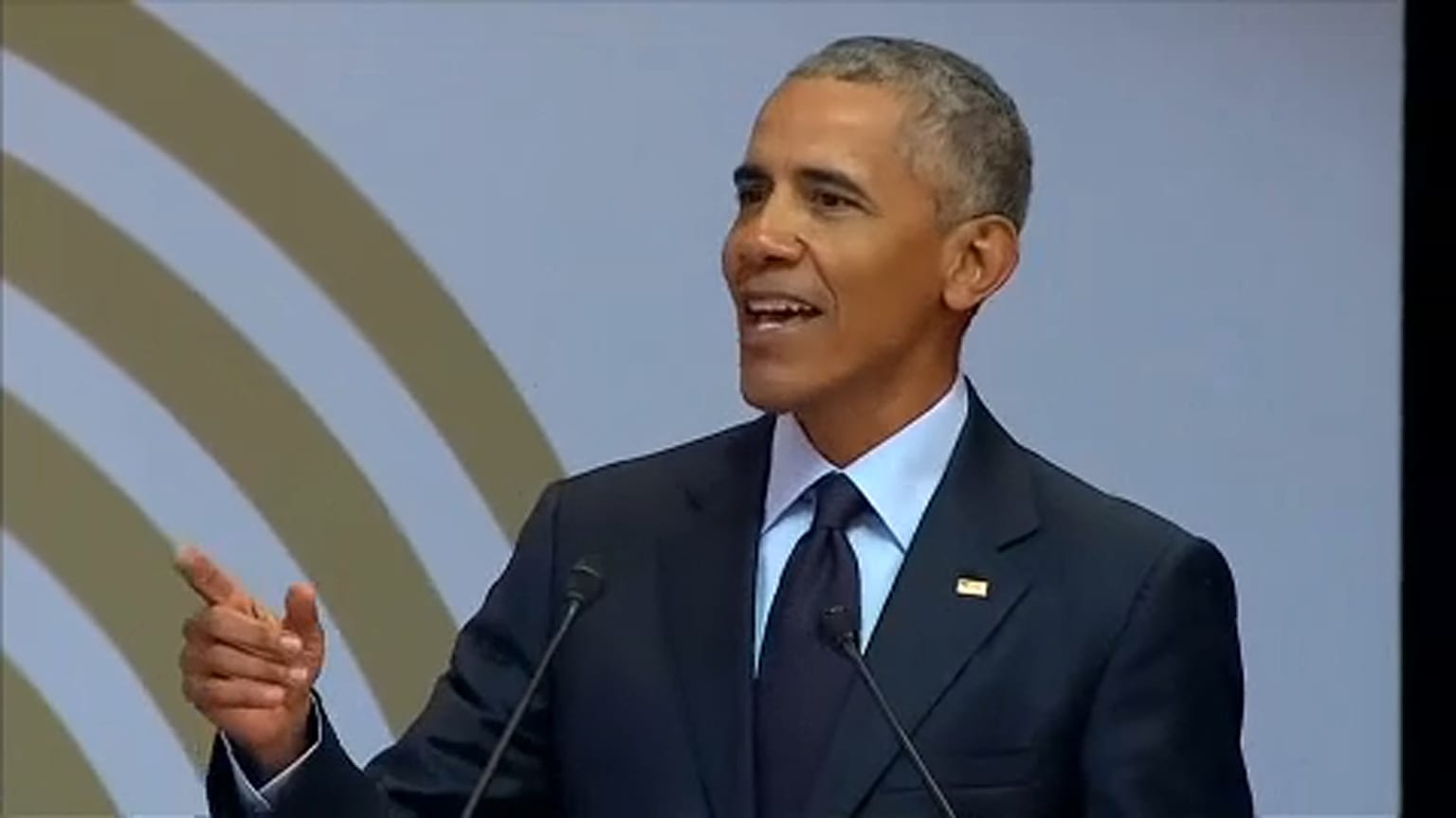Obama: Párhuzam Mandela és a futball-vb között