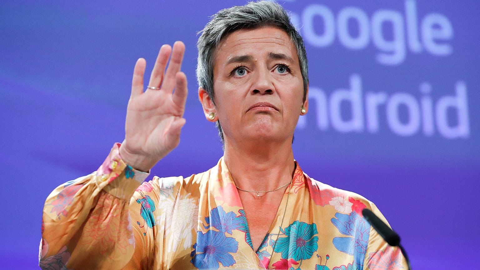 Bruselas impone una multa récord a Google 