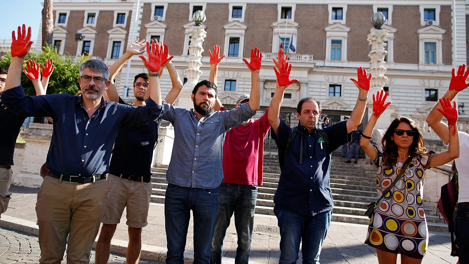 Italie : la politique migratoire de Salvini suscite l'indignation