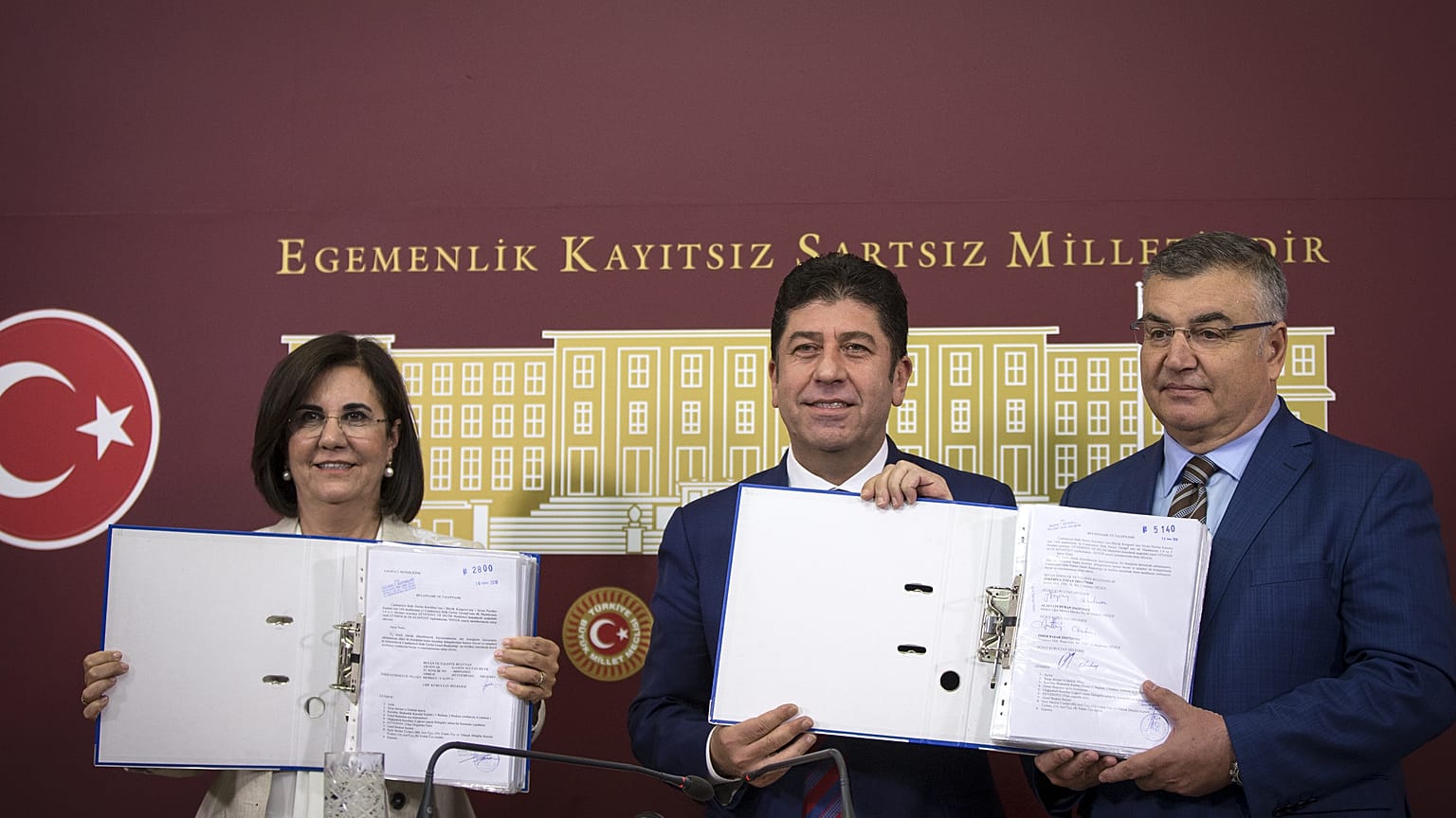 CHP'de kurultay için başlatılan imza toplama çalışması sürüyor: 526 imzaya ulaşıldı 