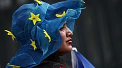 EU tells members to step up efforts to prepare for Brexit 'disruption'