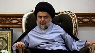 مقتدى الصدر يدعم الاحتجاجات في العراق ويطالب بتأجيل تشكيل الحكومة