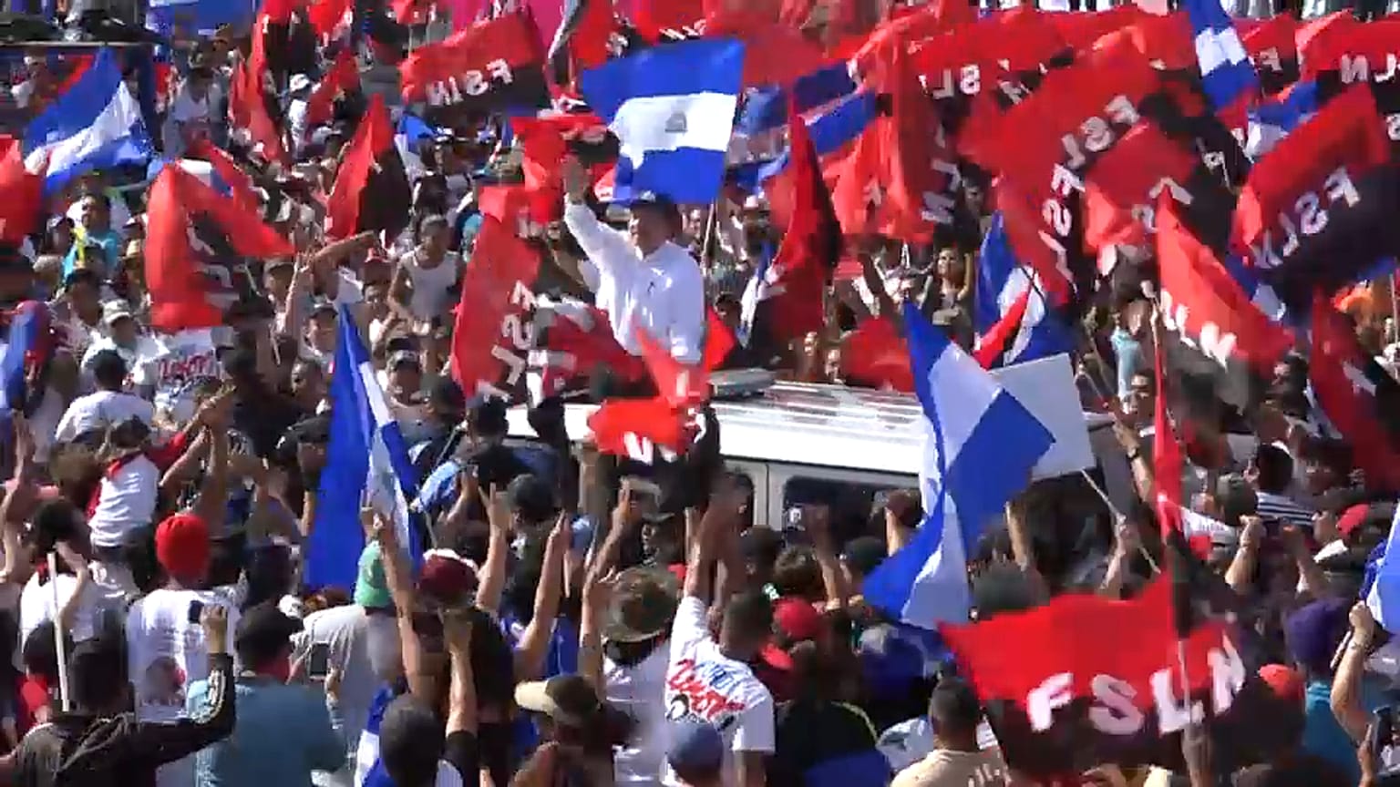 Ortega lässt sich feiern