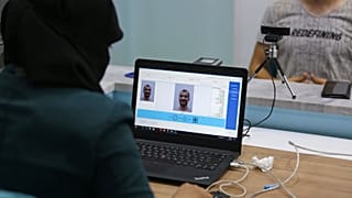 Suriyeli muhalifler Türkiye’nin de yardımıyla yeni kimlik dağıtımına başladı