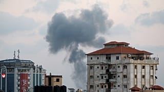 İsrail ve Hamas savaş büyümeden ateşkes ilan etti
