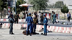 Türkiye'den ayrılan Cumhurbaşkanı Yardımcısı Dostum Afganistan'da bombalı karşılama 