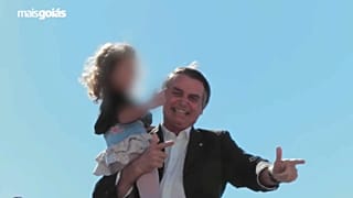 Entre polémicas, Bolsonaro oficializa candidatura