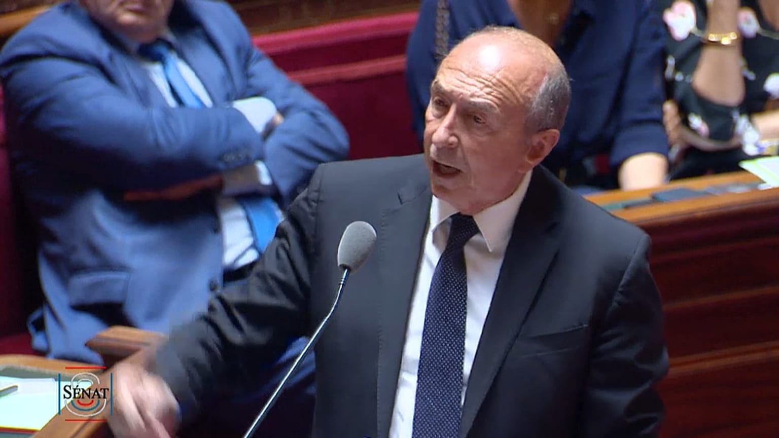 Il ministro Collomb in Parlamento: "Condanno gli atti di Benalla"