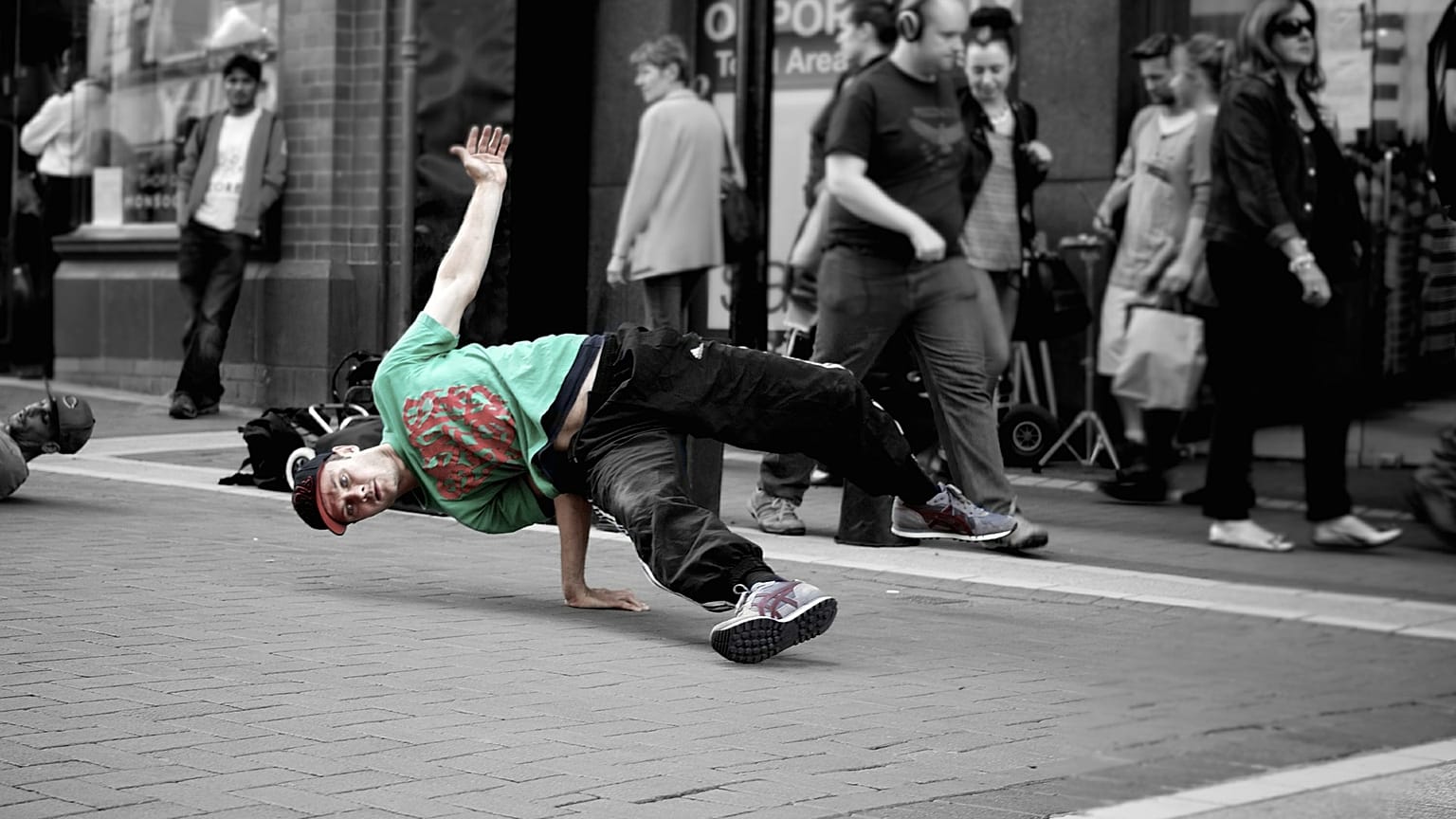 Breakdancing