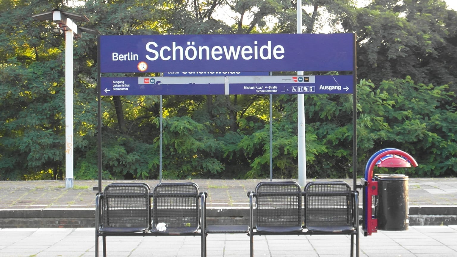 Berlin'de iki evsiz yanıcı maddeyle saldırıya uğradı