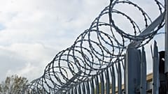 Избиения в ярославской колонии: первые задержания и побег адвоката