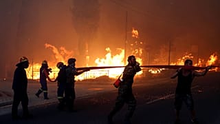 مصرع 75 شخصا بسبب حرائق الغابات في اليونان