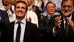 El flamante presidente del PP acorralado por el caso máster